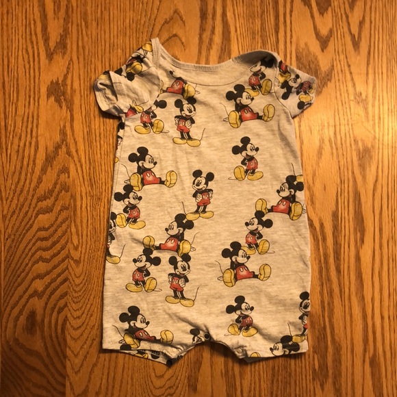 Mickey Mouse baby boy bundle - Picture 2 of 6